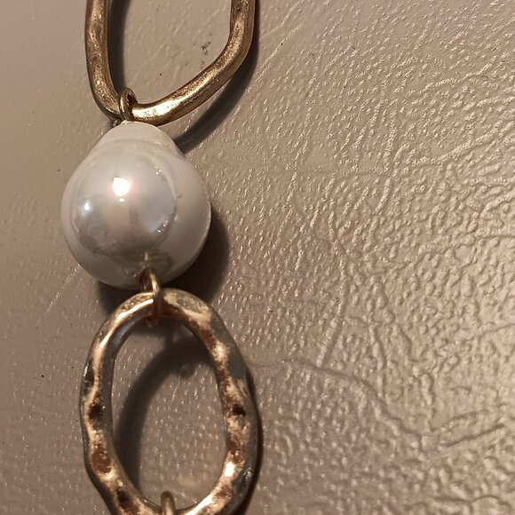 Charlie Paige women's matching set gold tone coin faux pearl necklace & earrings - Picture 6 of 13